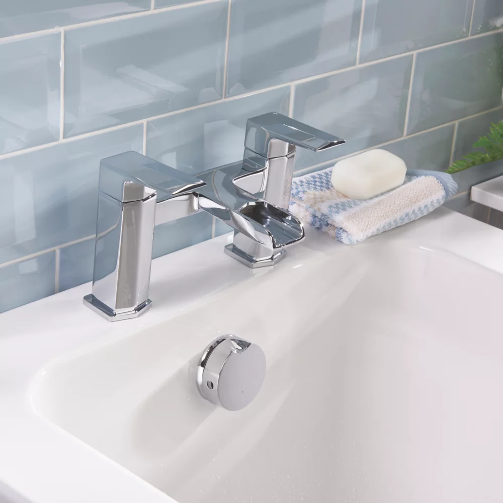 Bristan Elegance Waterfall Bath Filler - Image 2