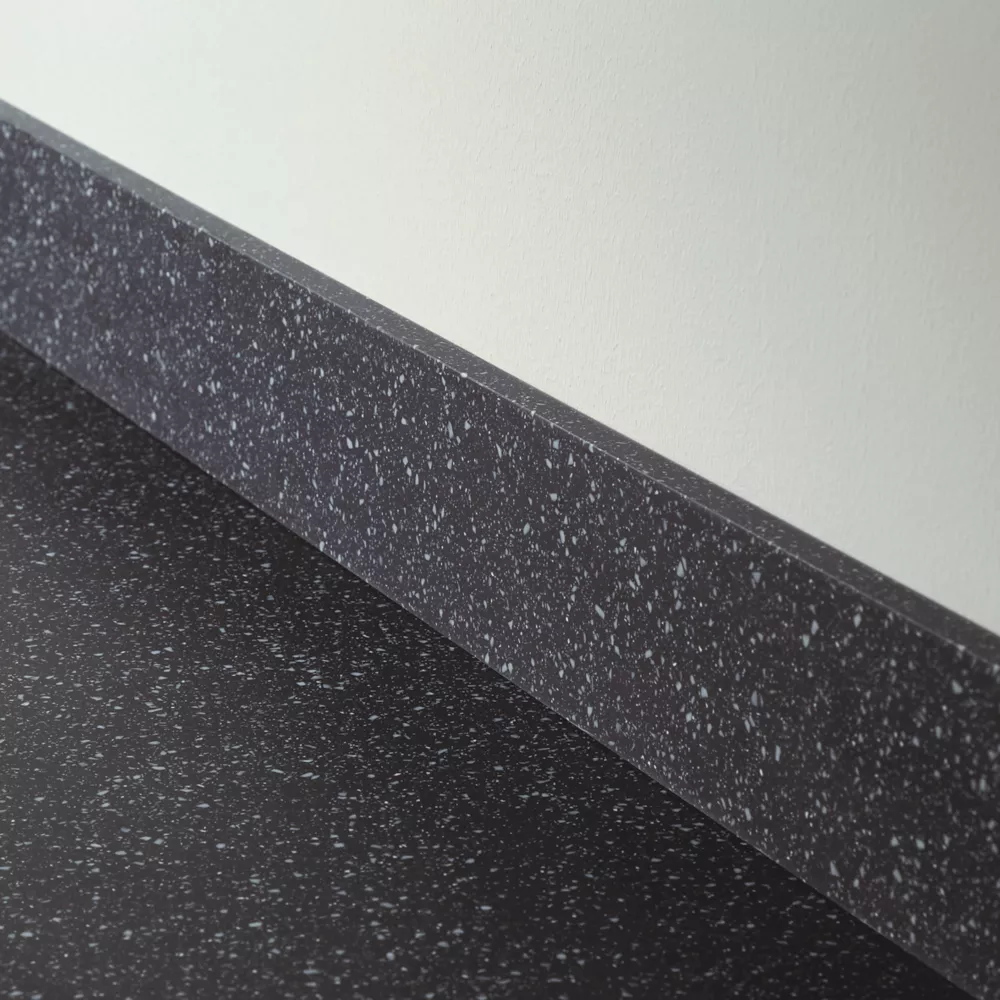 Metis Black Upstand 3050 X 100 X 15mm