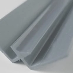 Splashwall Internal Corner Light Grey 2440 X 4mm