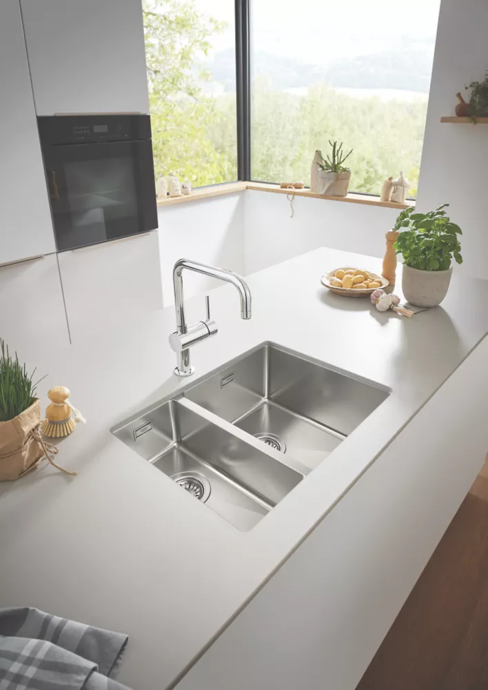 Grohe K700U Right Handed 1.5 Bowl Stainless Steel Undermount Sink 595 X 450mm - Image 3