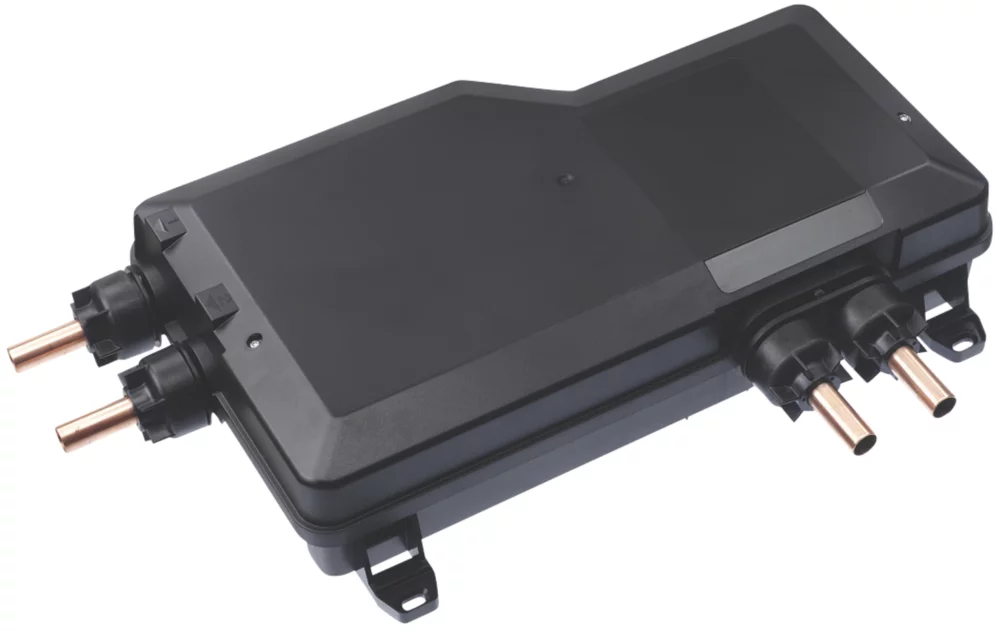 Mira Platinum Dual Gravity-Pumped Rear-Fed Dual Outlet Black / Chrome Thermostatic Wireless Digital Mixer Shower - Image 3